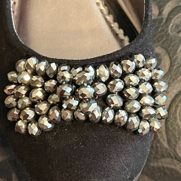 Gorgeous Stuart Weitzman embellished flats! - Picture 9 of 12